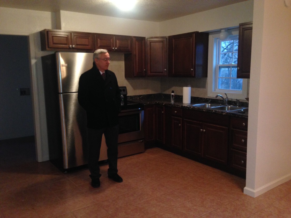 Primary Photo - 1611 W 21st Terrace