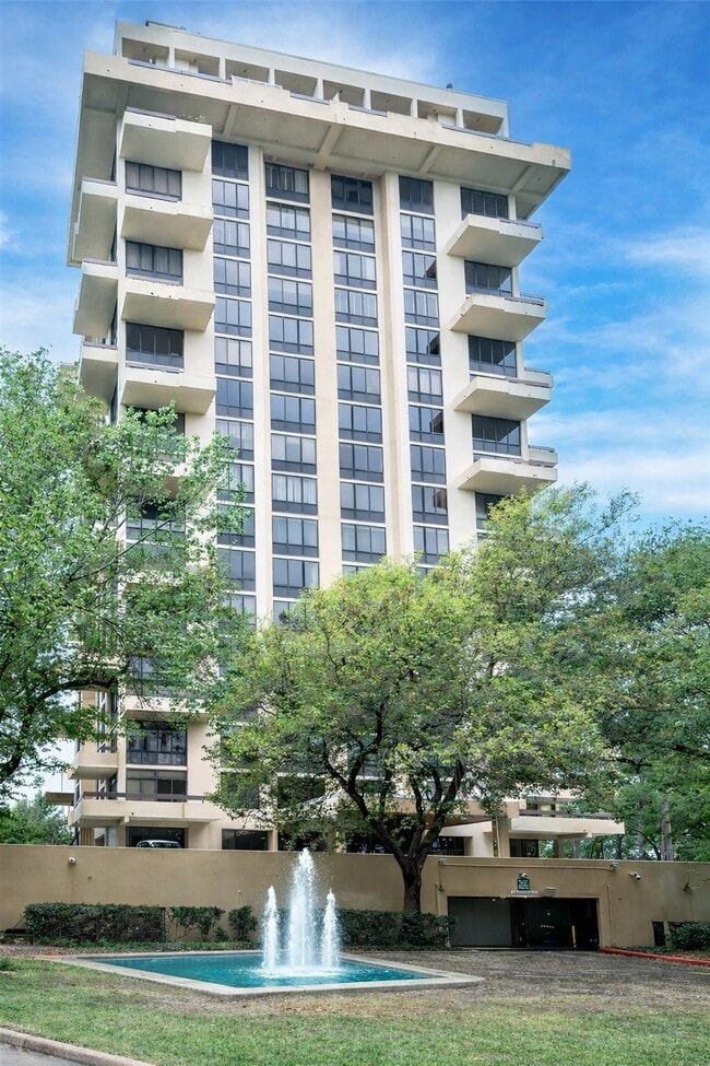 Building Photo - 14655 Champion Forest Dr Dr