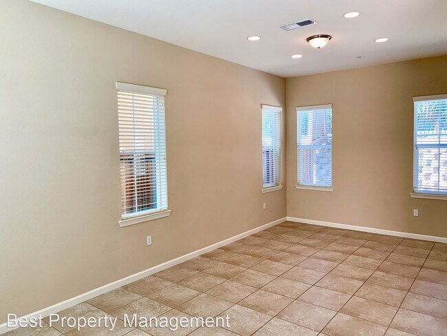 Building Photo - 4 br, 3.5 bath House - 335 Cortona Way