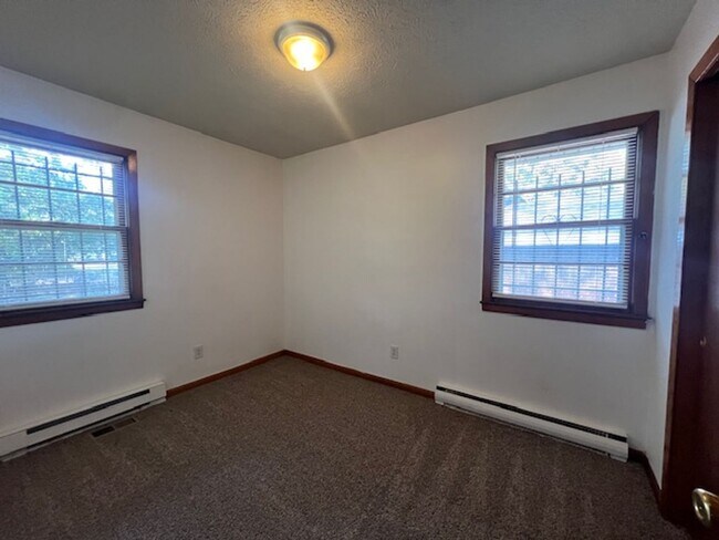 Foto del edificio - 5117 Higgins St