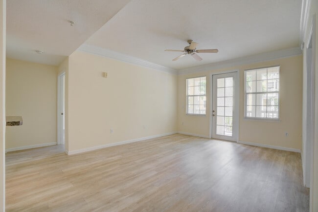 Building Photo - 224 Murcia Dr
