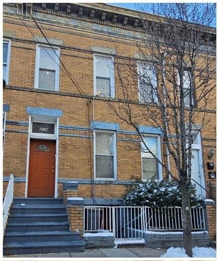 Foto principal - 819 27th St