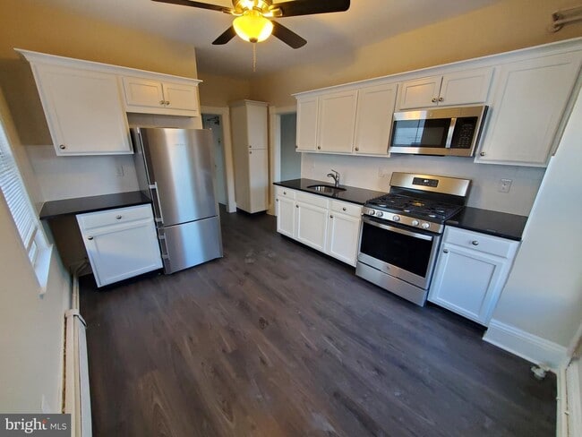 Building Photo - 5-45 Witherspoon St