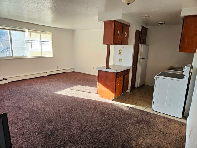 Foto del edificio - 1885 N Taylor Rd