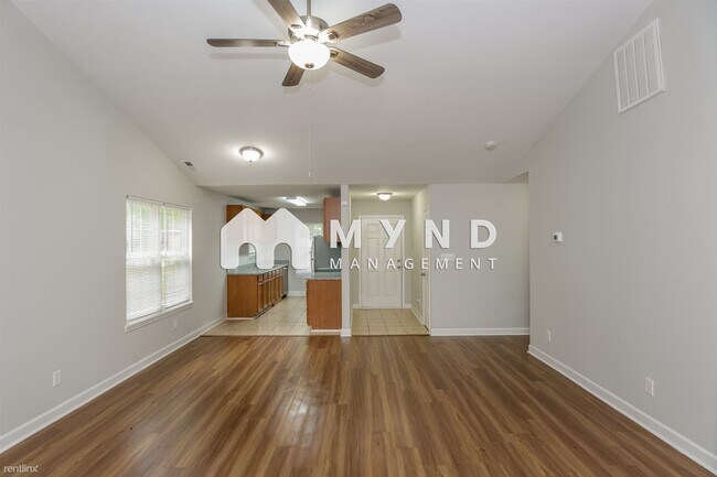 Foto del edificio - 3 br, 2 bath House - 919 Crestmere St
