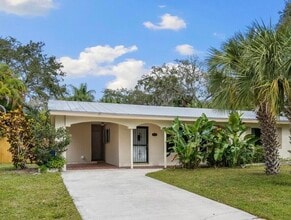 Building Photo - 515 Cypress Rd