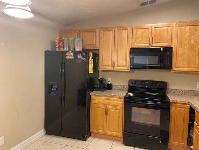 Foto del edificio - 2817 Woodruff Dr