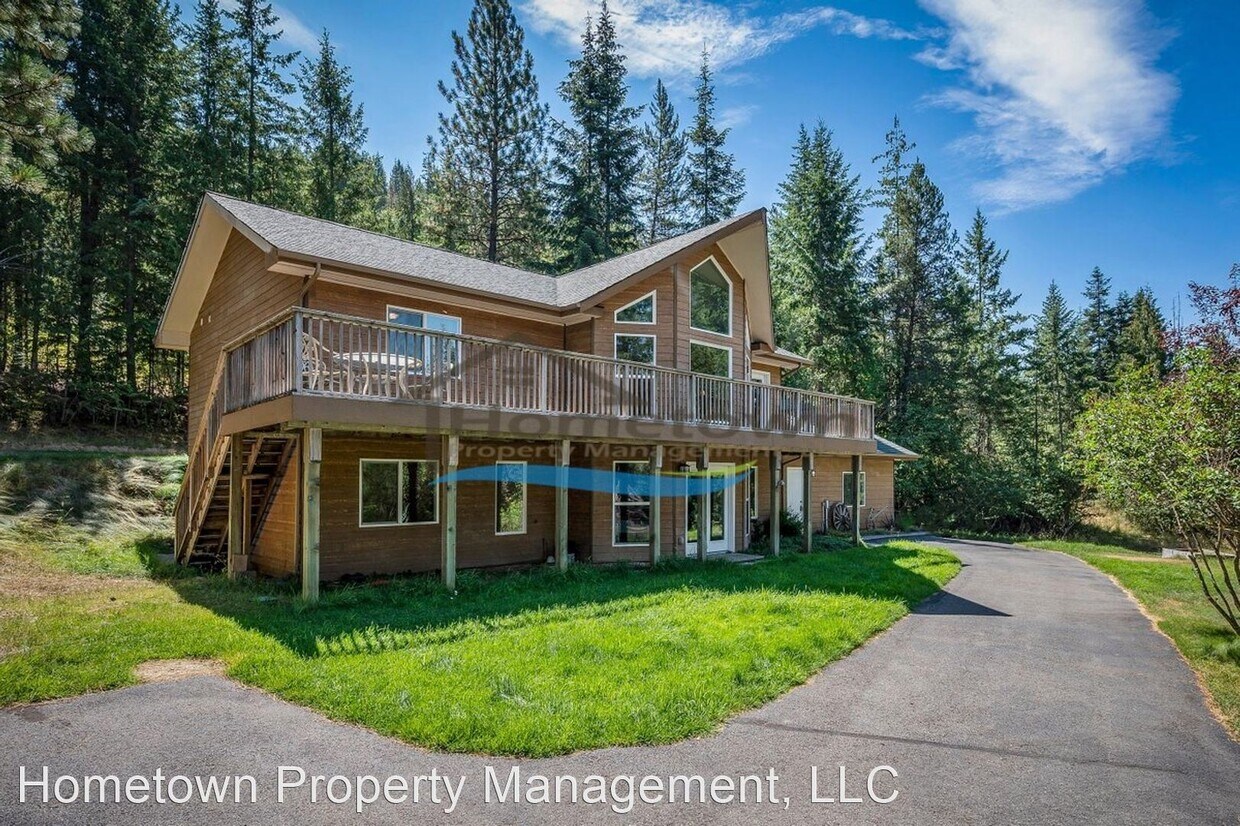 Primary Photo - 4 br, 3 bath House - 14248 S Highway 97