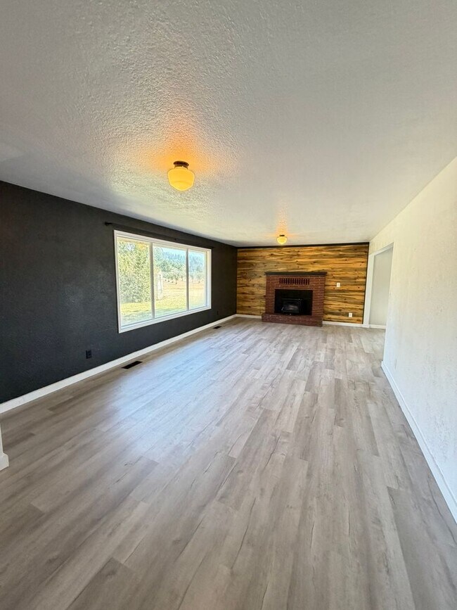 Foto del edificio - 27840 7 Mile Ln