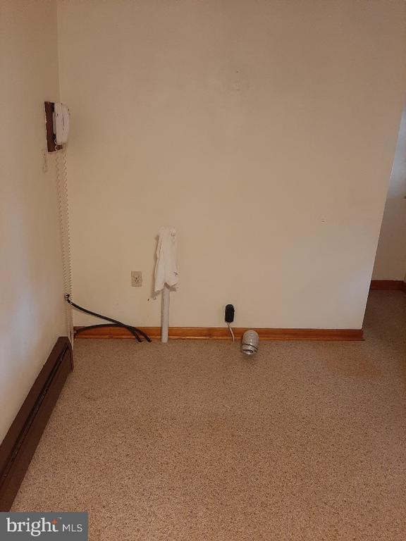 Building Photo - 131 Hunters Church Rd