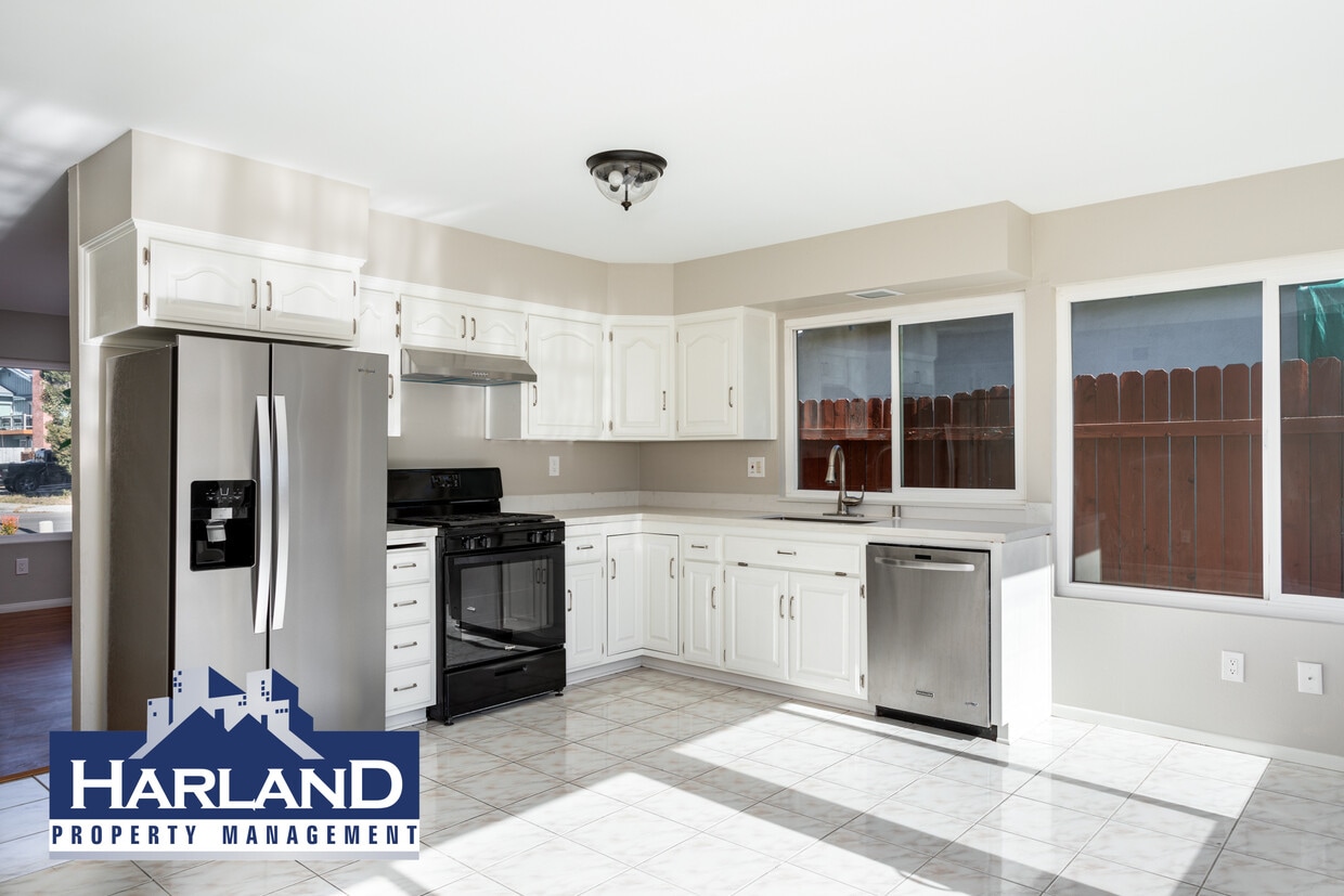 Foto principal - 8547 Aquarius Dr