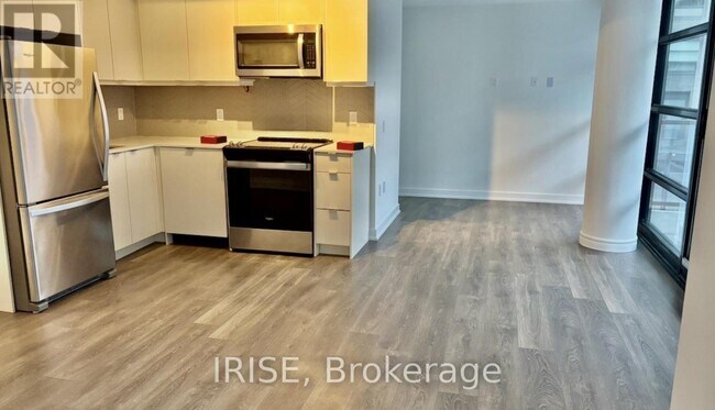 Photo du bâtiment - 1608 Charles St