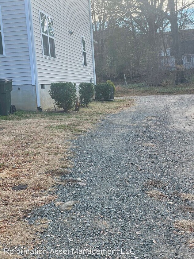 Foto del edificio - 4 br, 4 bath House - 317 Lindsay St