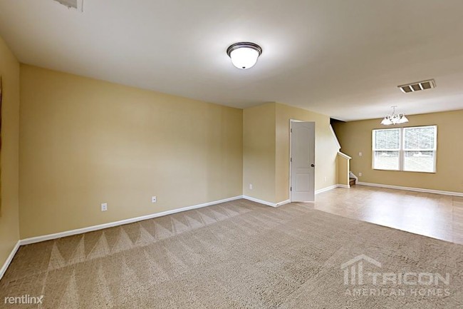 Foto del edificio - 560 Gentle Breeze Ln