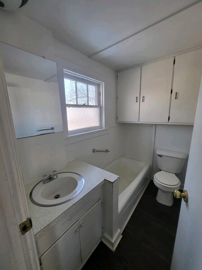 Bathroom - 430 5th St