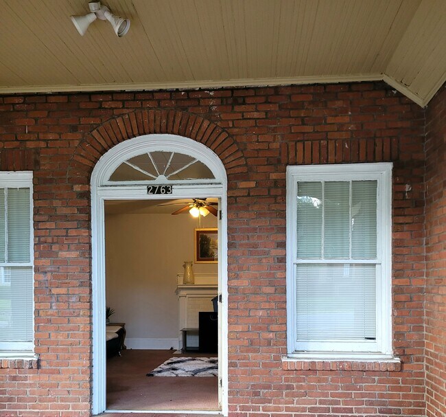 Main Entrance Side B - 2763 Vineville Ave
