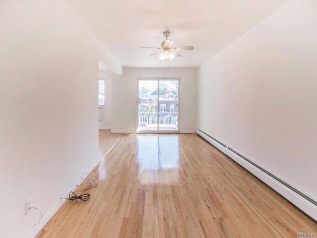 Foto principal - 6652 Selfridge St