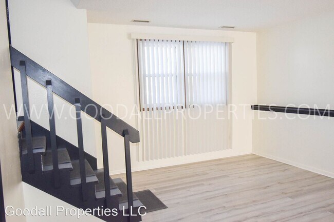 Building Photo - 2 br, 1 bath House - 6004 Townsend Ave