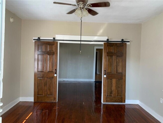 Foto del edificio - 8327 Oleander St
