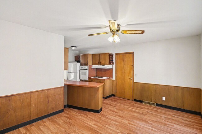 Foto del edificio - AVAILABLE NOW!  KEARSLEY SCHOOLS!