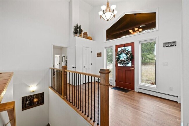 Building Photo - 302 Earthsong Way