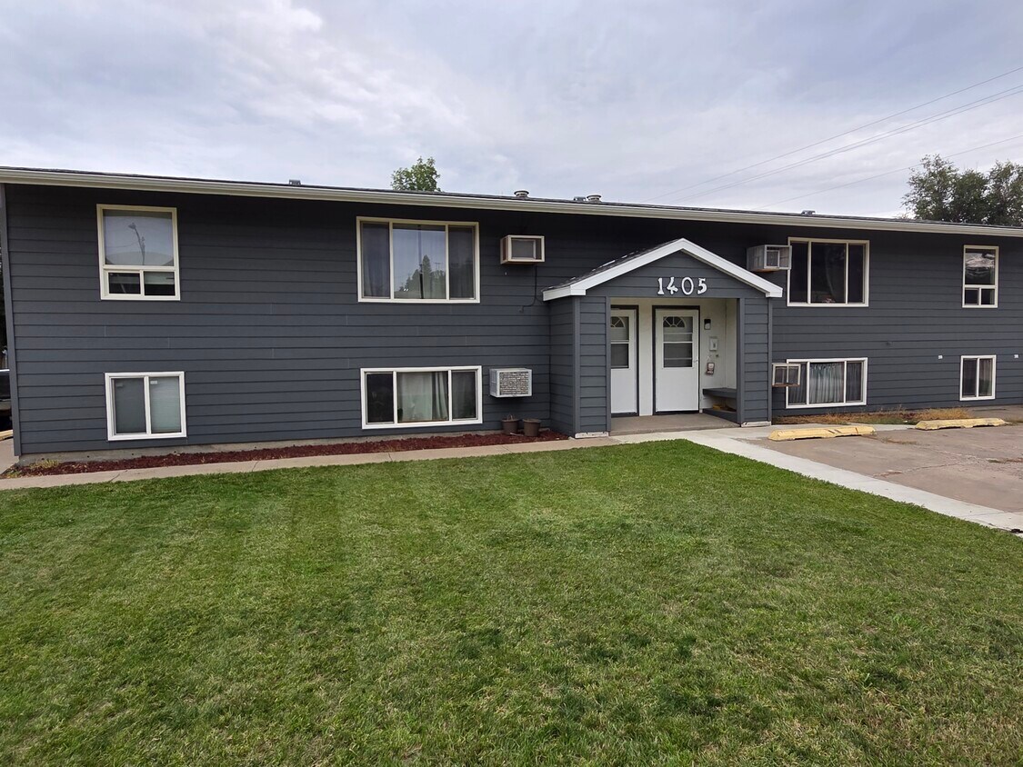 Foto principal - 1405 5th Ave