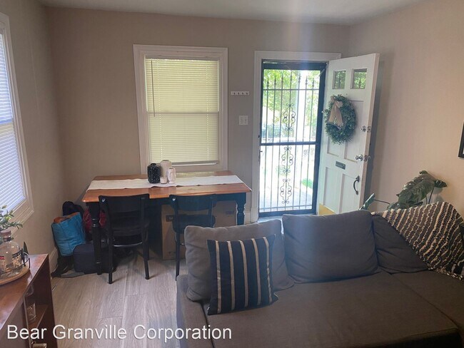 Building Photo - 2 br, 1 bath House - 1112 S Lombardy St