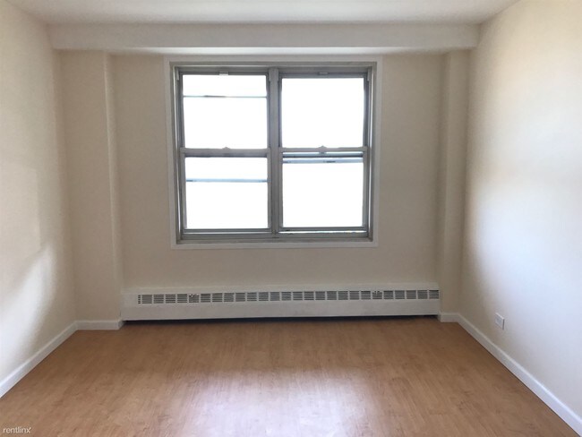 Building Photo - 9805 63rd Rd