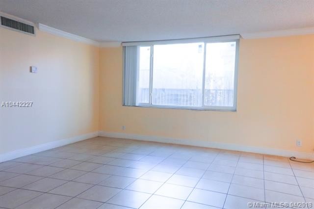 Foto del edificio - 3257 NE 13th St