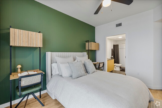 Interior Photo - Metro Parc