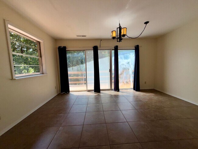 Foto del edificio - Charming 2-Bedroom, 2-Bath Home in Bella Vista, AR