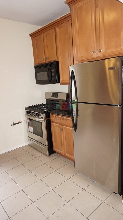 Primary Photo - 109 74th St