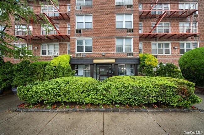 Foto del edificio - 720 E 31st St