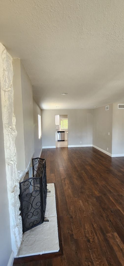 Building Photo - 413 Arapaho Pl