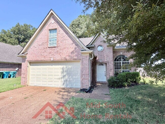 Building Photo - 11236 Wolf Woods Dr
