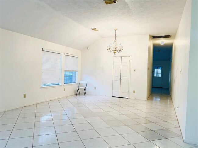 Building Photo - 7706 Quintero Dr