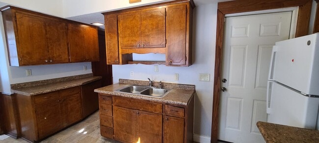 Building Photo - Charming 2 Bedroom Home in Minneapolis!!