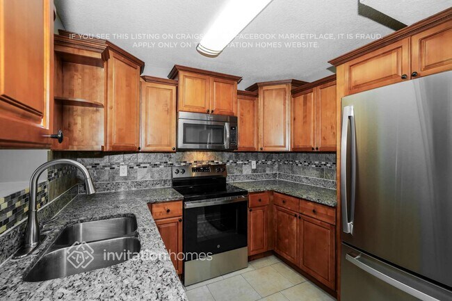 Foto del edificio - 8012 Pine Hill Dr