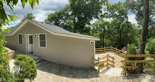 Foto del edificio - 22 Hemlock Trail