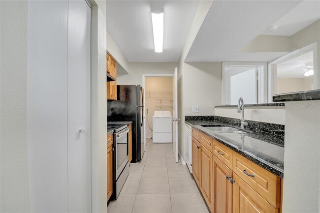 Foto del edificio - 3028 Parkway Blvd
