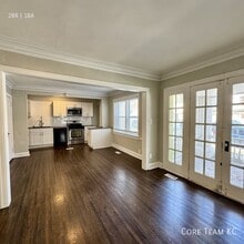 Building Photo - 217 E 46th St