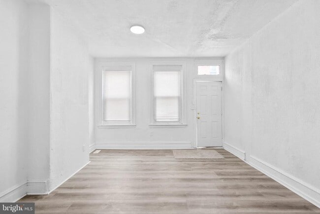 Building Photo - 2423 N Bouvier St