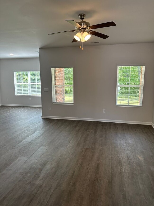 Building Photo - 2113 Kilpatrick LN