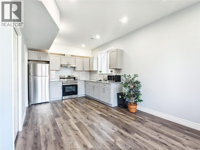 Photo du bâtiment - 1013-1015 CALIFORNIA AVENUE