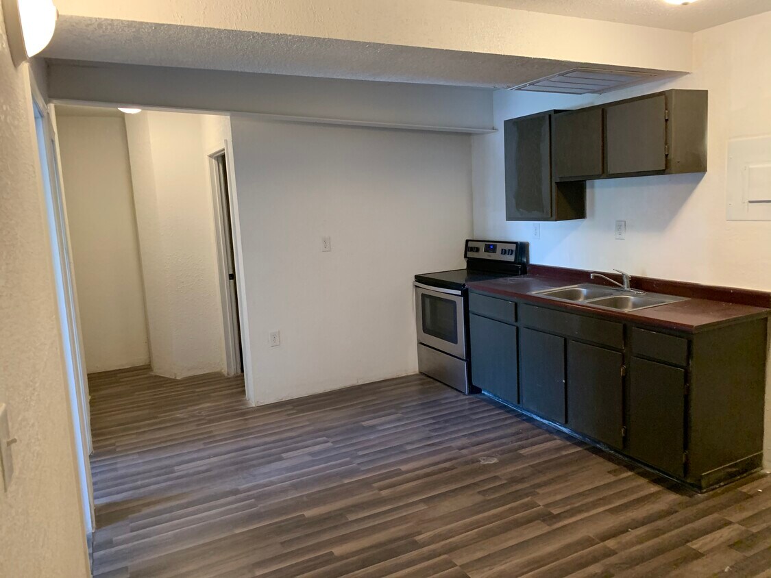 Foto principal - 1700 Wyoming Ave