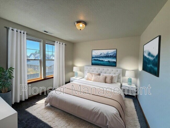 Foto del edificio - 6810 Aster St