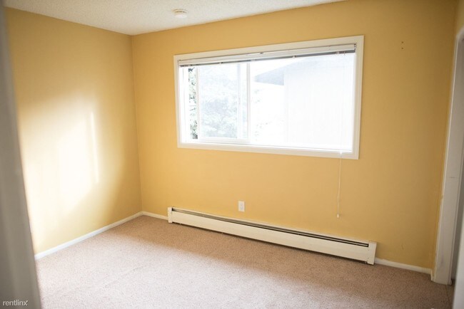 Building Photo - 1740 Beaver Pl