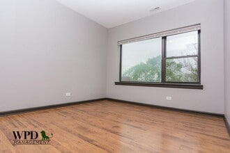 Building Photo - 7840 S Ellis Ave
