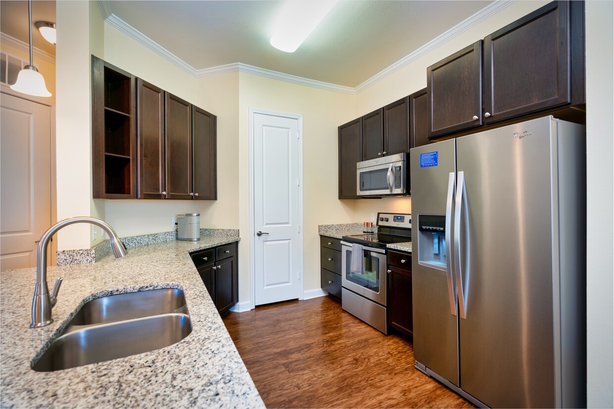 Foto principal - 13490 Gran Bay Pkwy