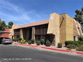 Building Photo - 5229 Indian River Dr